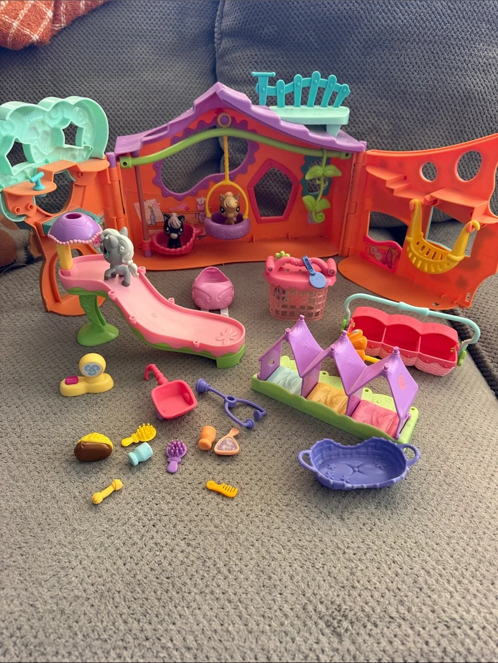 Littlest Pet Shop Bright Playset with Pink Slide, Purple Roof & Orange Walls
